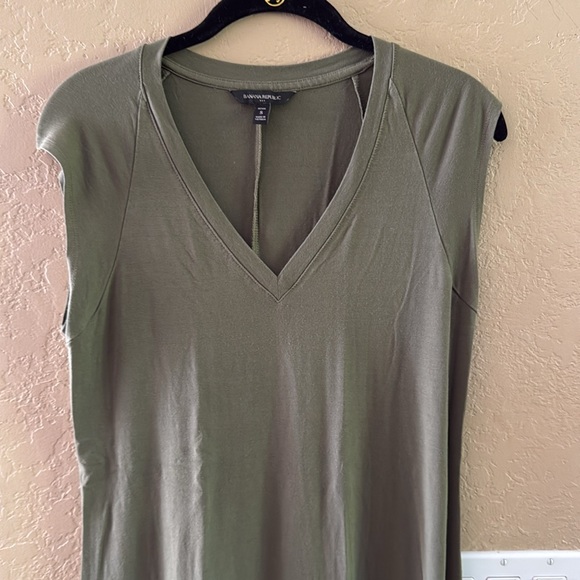 Banana Republic Women’s V neck Tshirt Dress Sleeveless Color Olive Size … - Picture 3 of 13